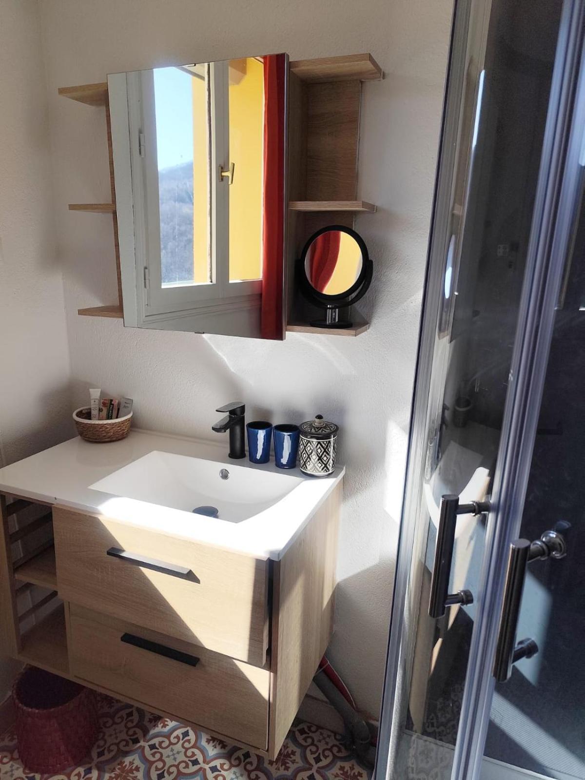 Casa Louisa Bed & Breakfast Serralongue Luaran gambar