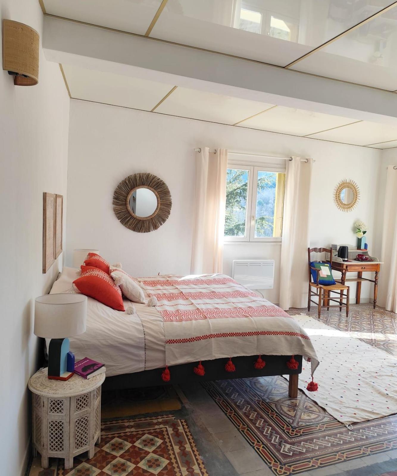 Casa Louisa Bed & Breakfast Serralongue Luaran gambar